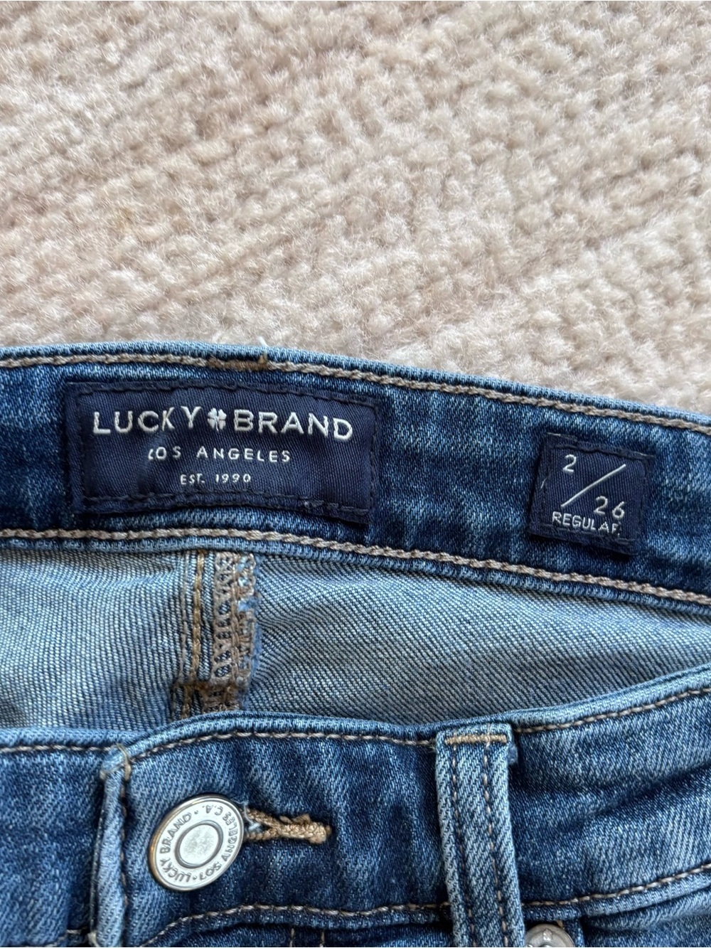 Lucky Brand Women's Straight-Leg Jeans in Dark Blue Wash - Picture 4 of 10